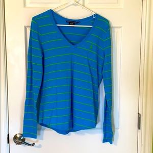 Ralph Lauren sport vneck tee M